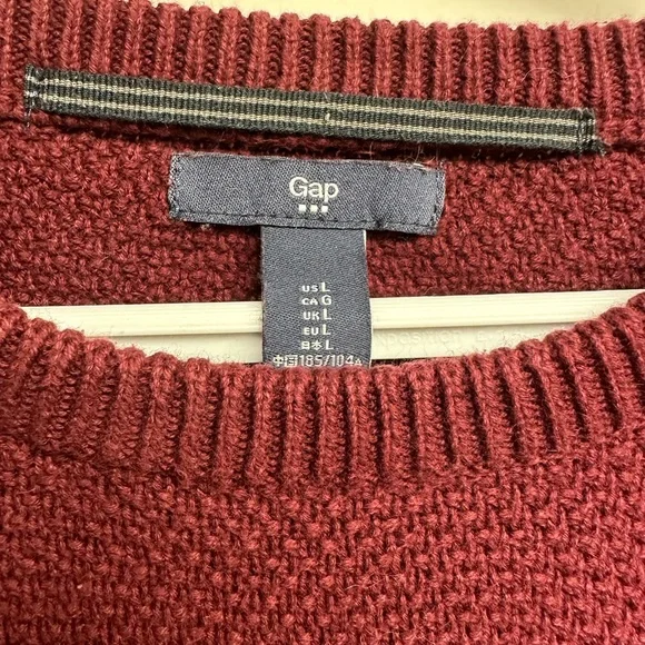 Gap Sweater - Picture 2 of 2